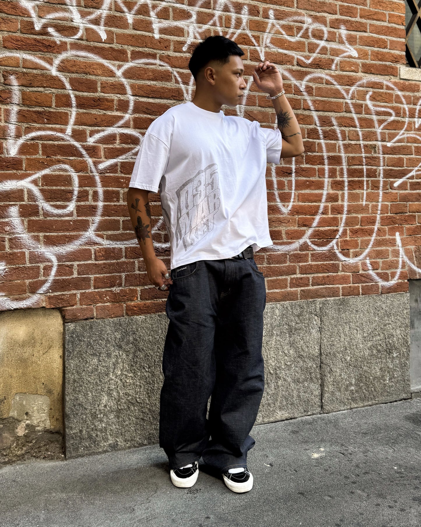 GRAFFITI TEE